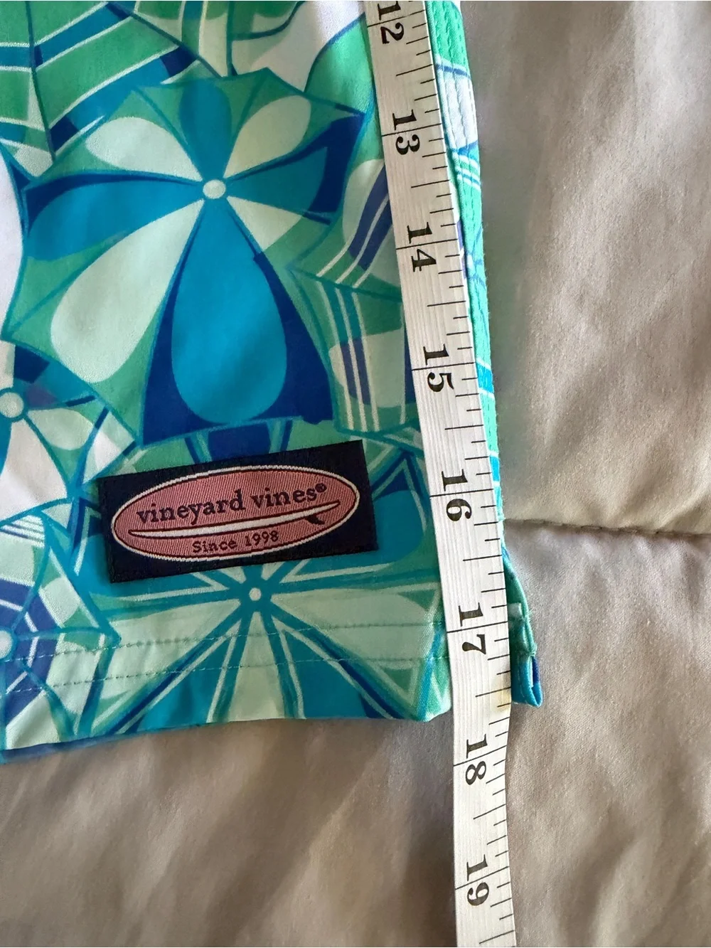 Vineyard Vines Umbrella Print Swim Trunks XL Blue Green Beach Shorts